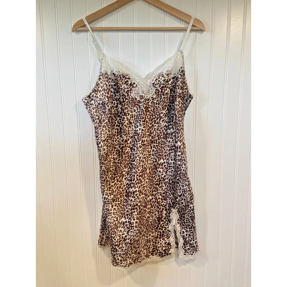 Victorias Secret Small Leopard Cheetah Print & Lace Baby Doll Nightie Women's L